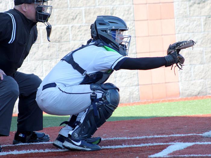 <a href='http://podiatry.eagle1027.com'>365英国上市</a>杜波依斯分校 sophomore catcher Grant Lillard prepares to catch a pitch delivered home during a recent home game 在淋浴场 in 杜波依斯.